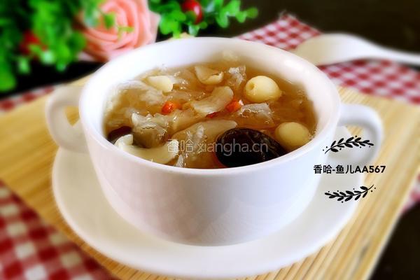 银耳百合莲子红枣枸杞羹的做法图解6