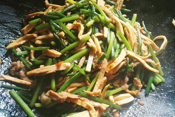 香干肉丝炒韭菜花的做法图解14