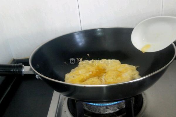 熟木耳朵炒鸡蛋的做法图解4