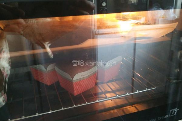 花样巧克力蛋糕卷的做法图解27