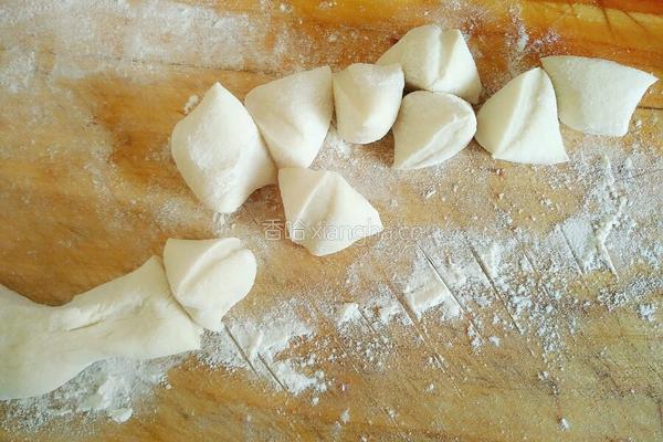 烫面牛肉蒸饺的做法图解5