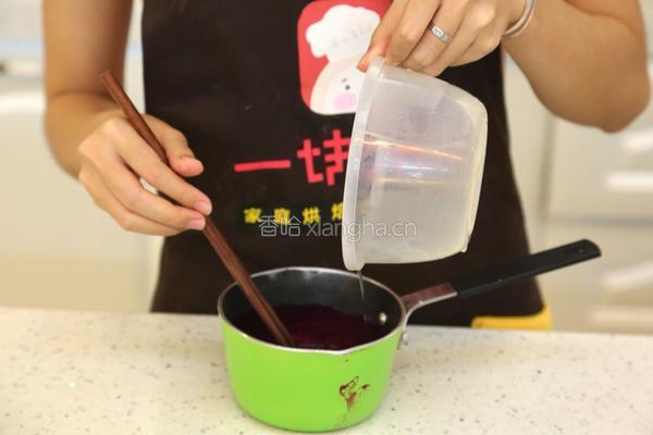 宝宝爱吃的免烤蛋糕——火龙果慕斯蛋糕的做法图解13