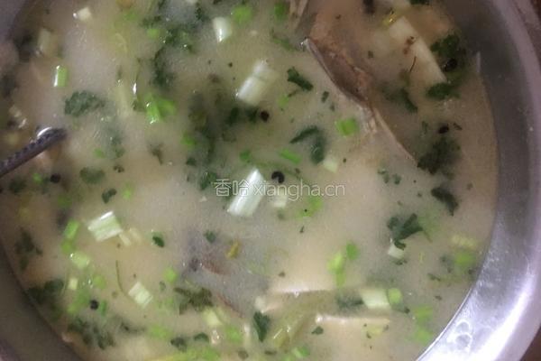 鲫鱼豆腐汤