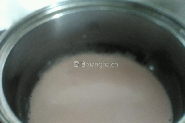 草莓冰淇淋的做法图解3