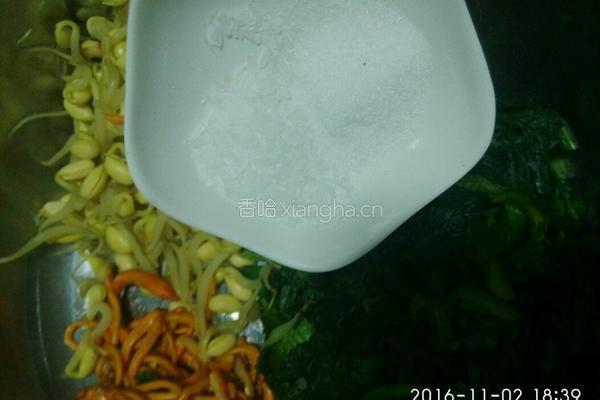 凉拌菠菜黄豆芽的做法图解9