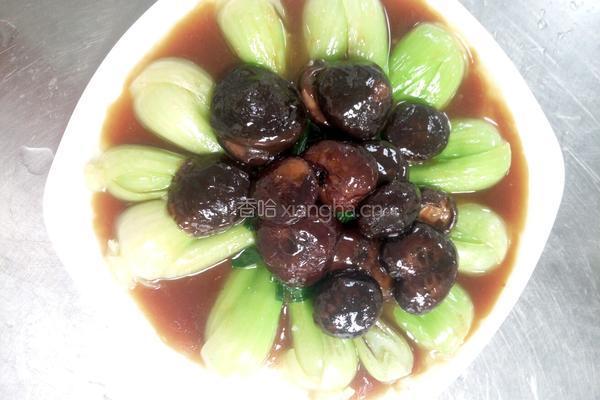 香菇扒菜胆的做法图解5