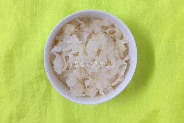 冰糖红枣银耳羹的做法图解4