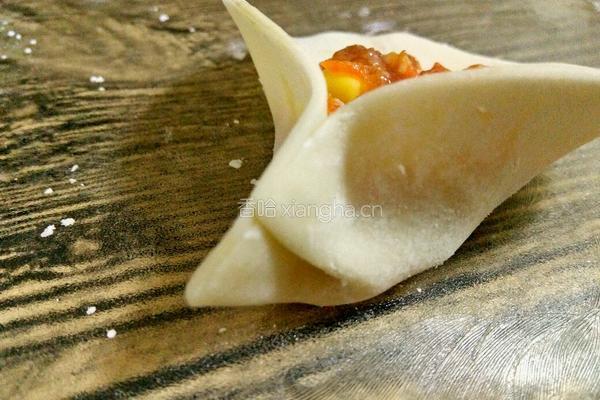 玉米胡萝卜猪肉馅饺子的做法图解11