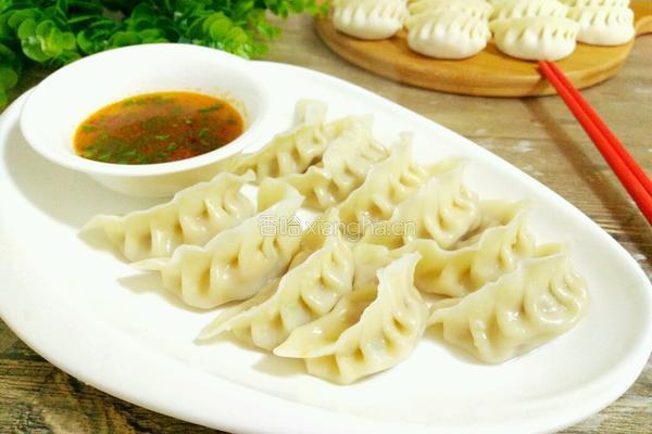 玉米胡萝卜猪肉馅饺子的做法图解19