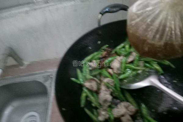 尖椒炒烧鸭的做法图解5