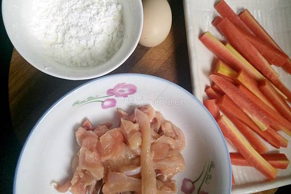 胡萝卜鸡肉卷的做法图解2