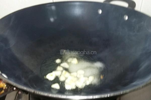 蒜香炒卷心菜的做法图解3