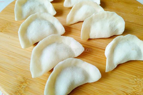 白菜猪肉馅饺子的做法图解14