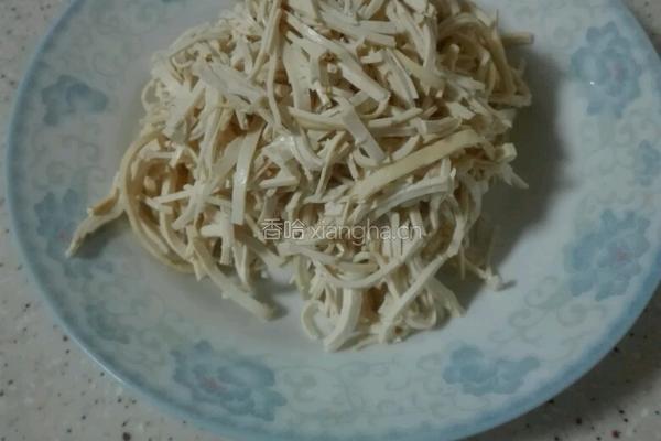 扬州烫干丝的做法图解1