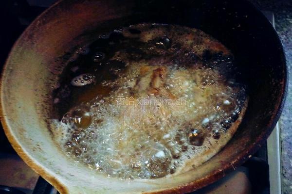 油炸带鱼的做法图解3