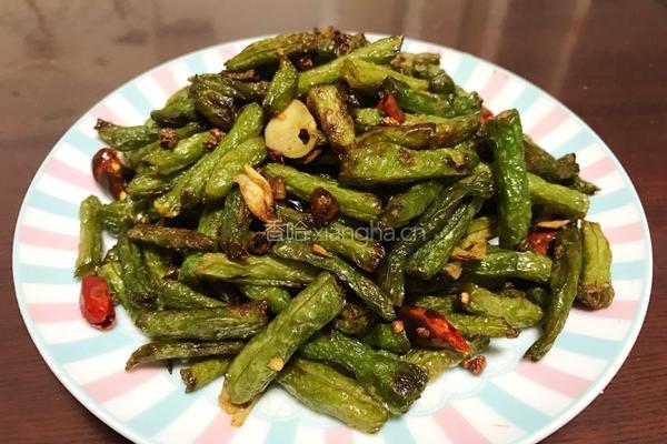 干煸豆角的做法图解10