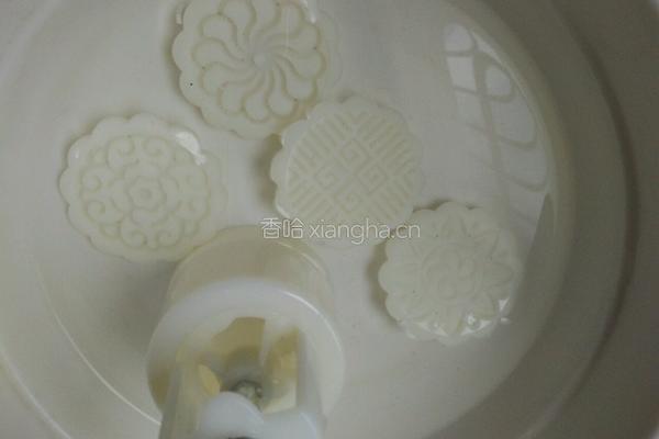 红豆沙月饼的做法图解5