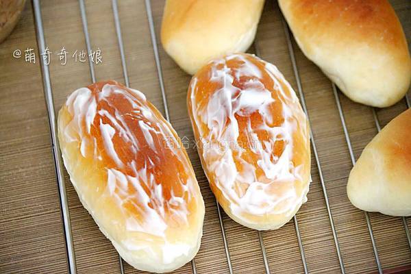 辣肉松面包的做法图解18