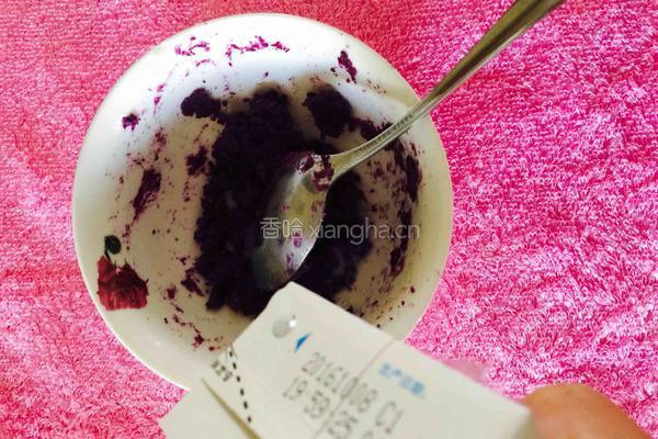 香蕉紫薯卷的做法图解1
