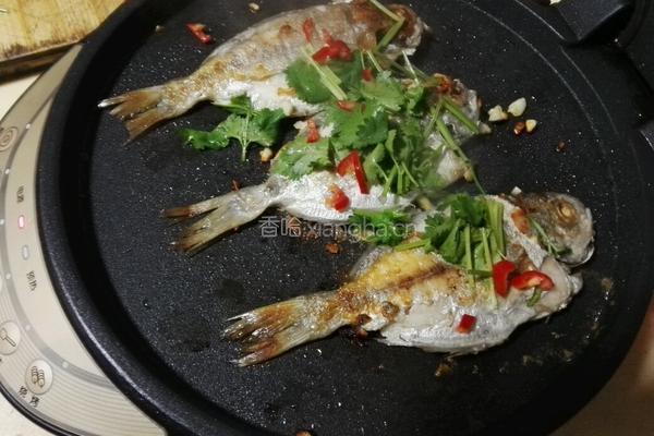 香煎软稿鱼的做法图解6