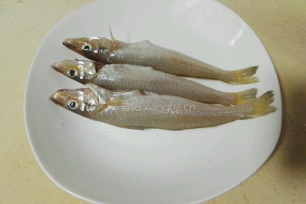 香煎沙尖鱼的做法图解1