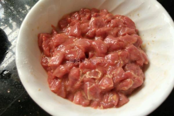 牛肉炒三蔬的做法图解4