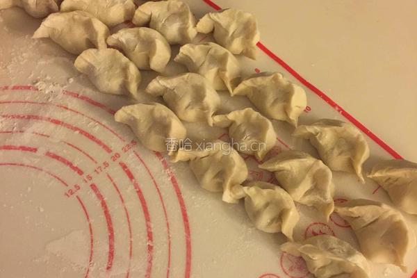 槐花馅饺子的做法图解13