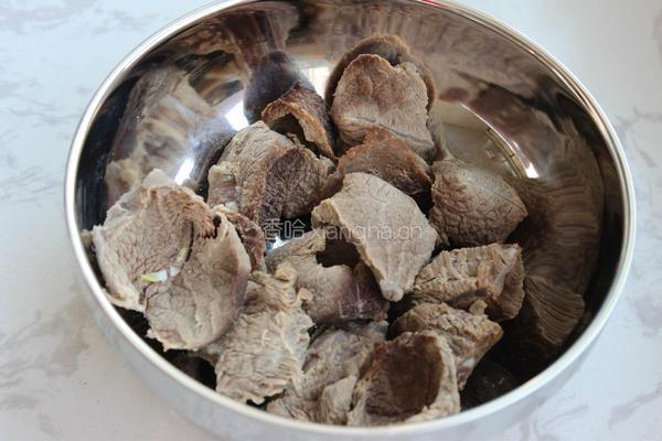 干煸牛肉条的做法图解1