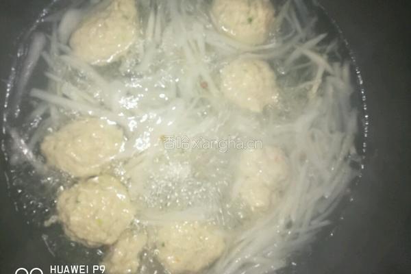 萝卜丝肉丸汤的做法图解8