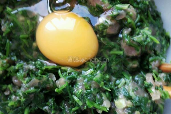 荠菜肉末塞油面筋的做法图解3