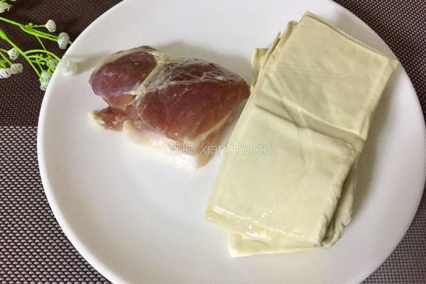 芹菜豆干的做法图解1