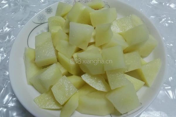 土豆炖牛肉的做法图解2