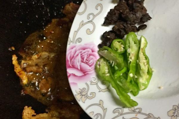 莲白回锅肉的做法图解8