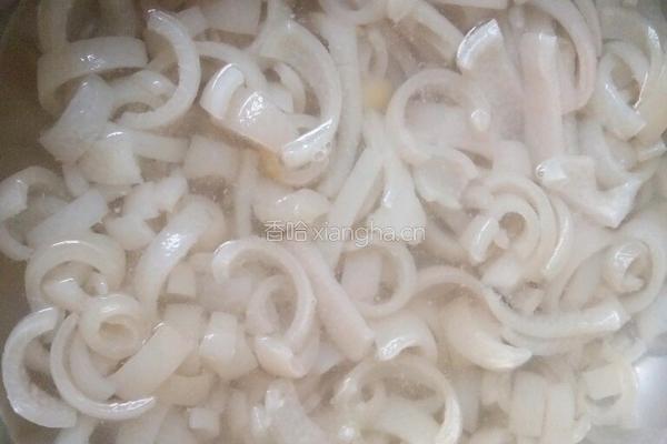 胡罗卜肉皮冻的做法图解2