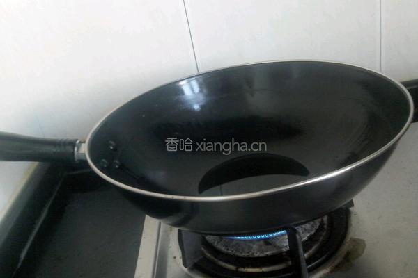 番茄酱炒鸡蛋的做法图解1