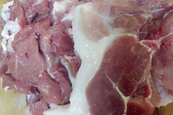 小宝爱不释手的脆脆肠的做法图解1