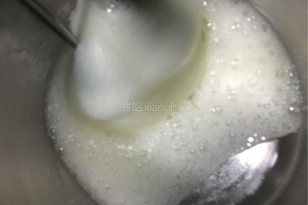 火龙果蛋糕卷的做法图解4