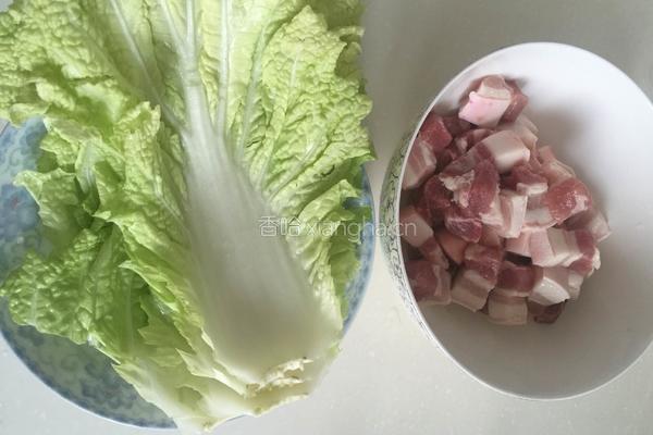 红烧肉炖白菜粉条的做法图解2