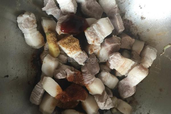 红烧肉炖白菜粉条的做法图解7