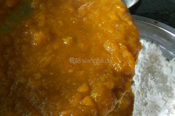 莲蓉南瓜饼的做法图解2