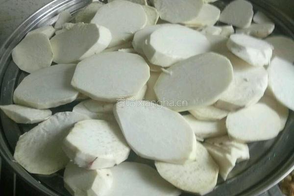 炸红薯丸子的做法图解1