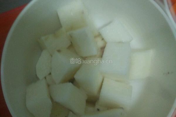 鸡肉炖蘑菇的做法图解1
