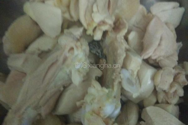 鸡肉炖蘑菇的做法图解5