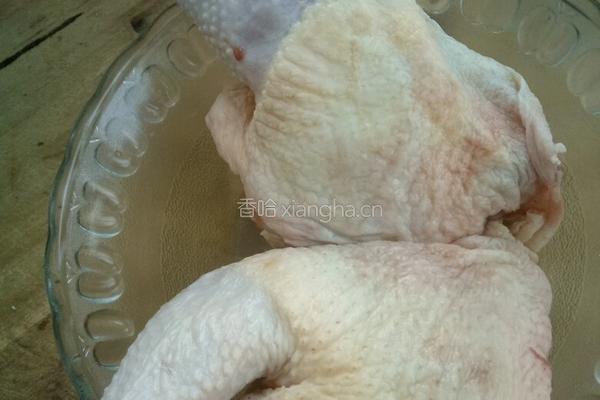 辣子鸡丁的做法图解1