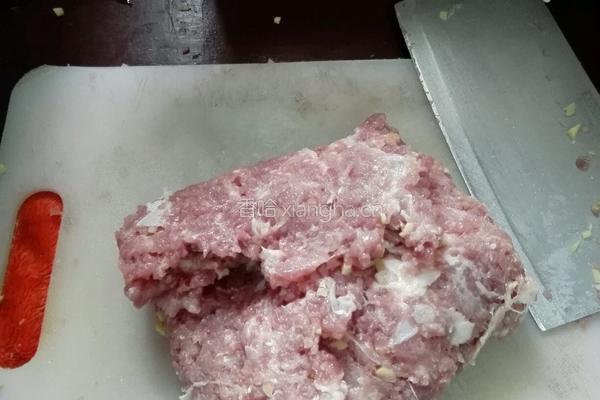 大白菜香菇猪肉饺子的做法图解7