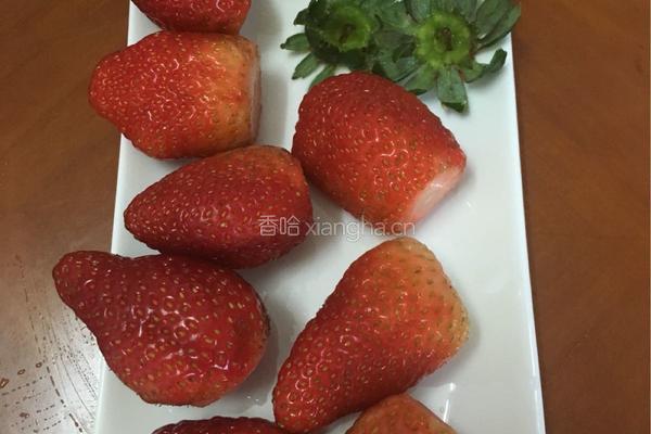 草莓蛋糕的做法图解13