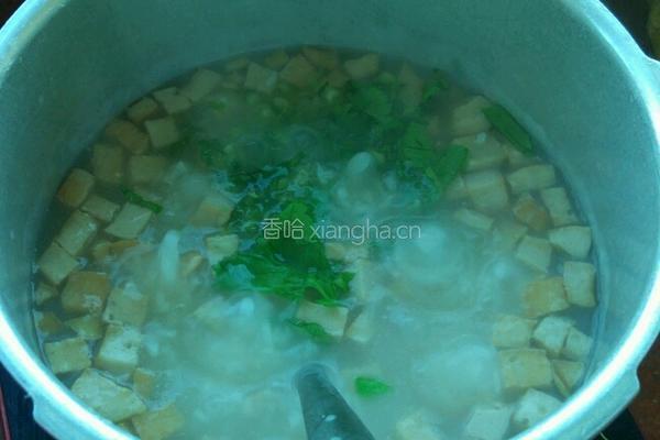 鱿鱼瘦肉粥的做法图解9