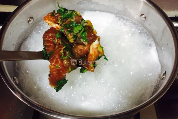 排骨生鱼片粥的做法图解5