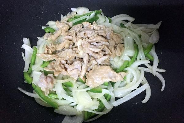 洋葱炒肉的做法图解6