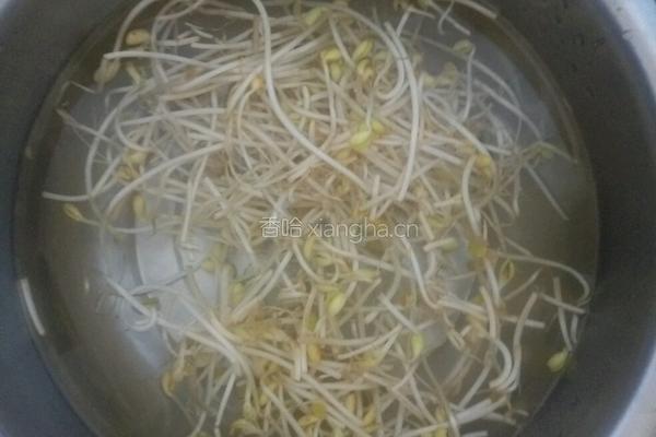 香菇豆芽菜的做法图解3